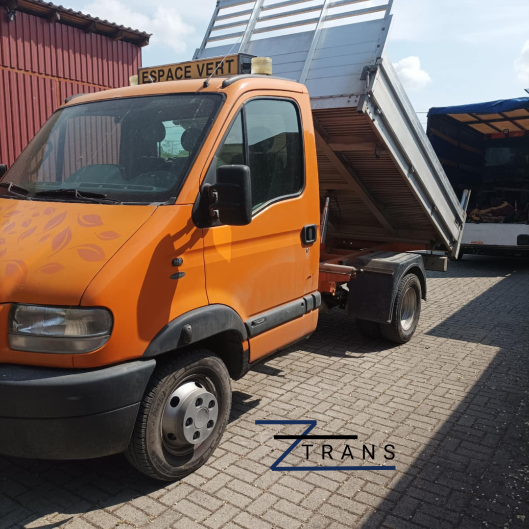Gépszállítás, trailerezés Szolnok 100 km körzetében